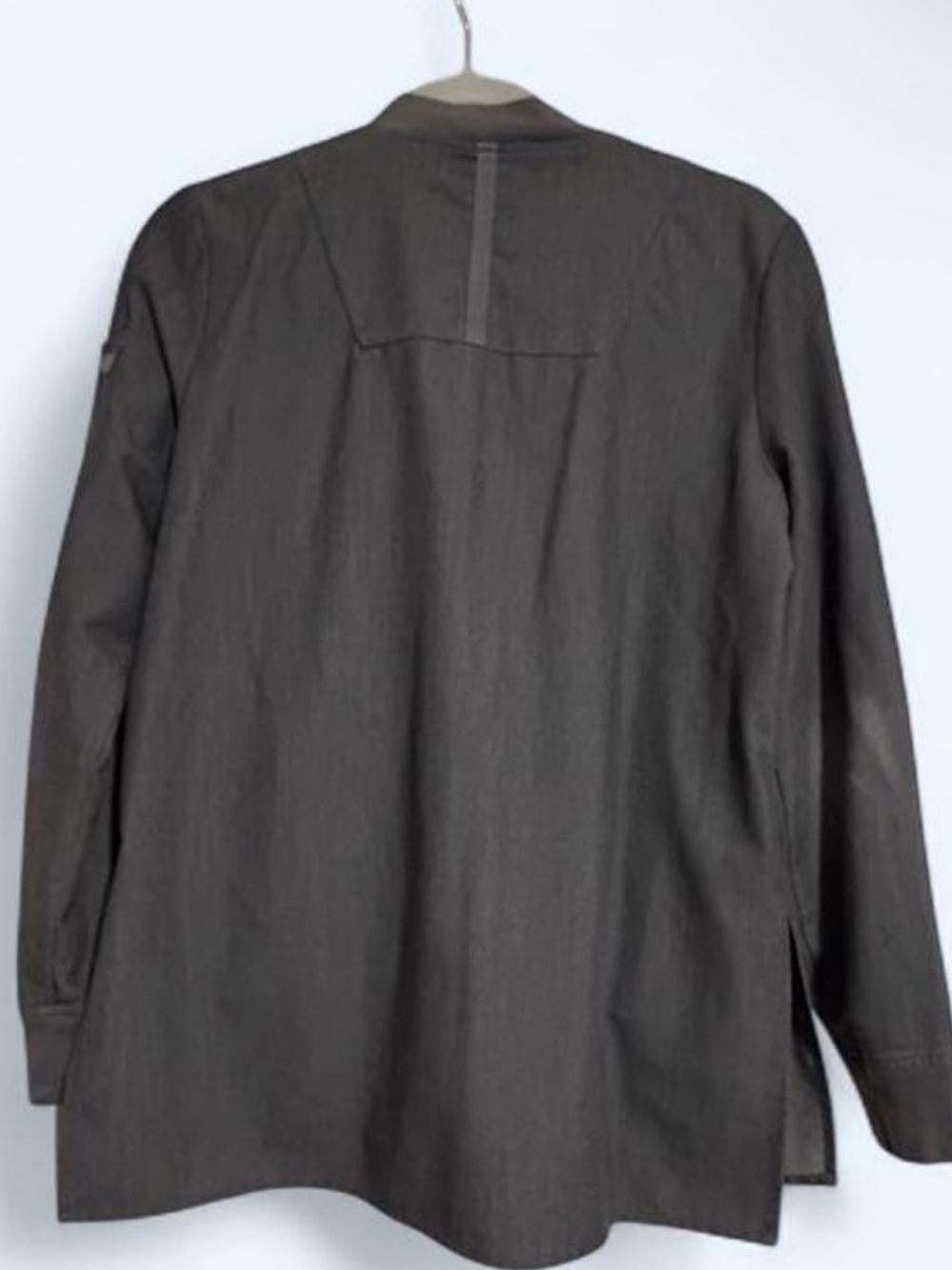 FIGS Scrub Jacket - Picture 2 of 3